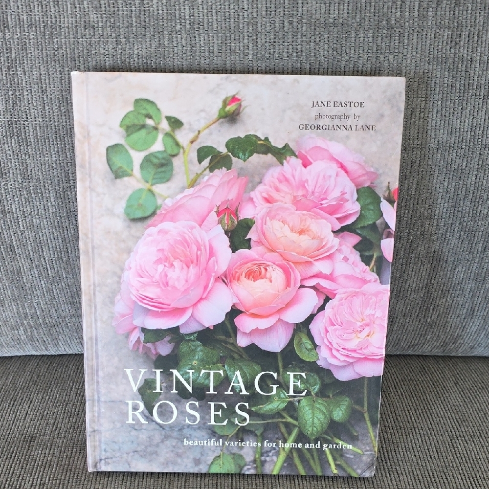 Vintage Roses Hardback Book, 239 Pages